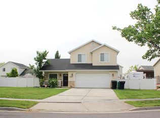 1469 W 2500 S, Woods Cross, UT 84087
