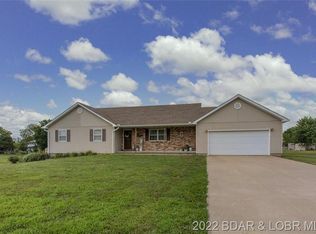 275 Thorn Tree Rd, Lincoln, MO 65338
