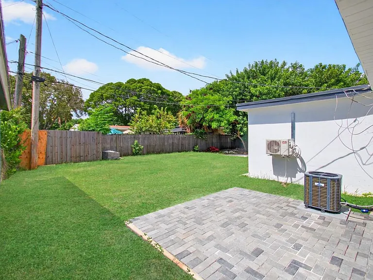 608 Fairfax Rd — Photo 52