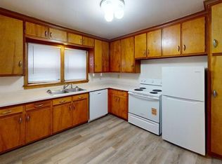 1015 N 3rd St APT 4, Bismarck, ND 58501