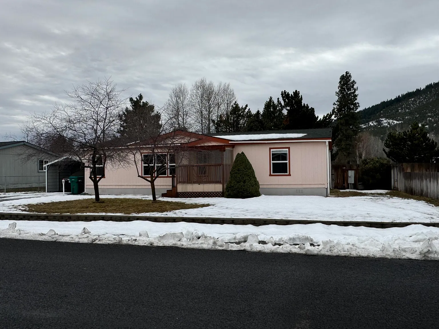 14214 Meadowbrook Ct photo 1