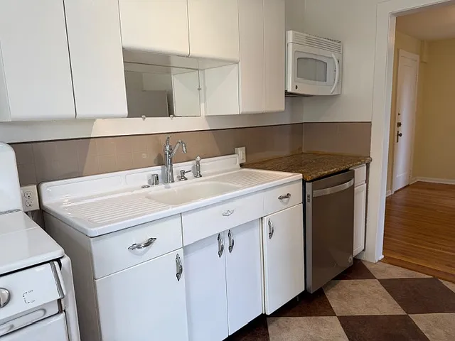 1434 Shotwell St #A — Photo 19