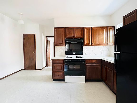 2nd image of 8704 26th Ave #2