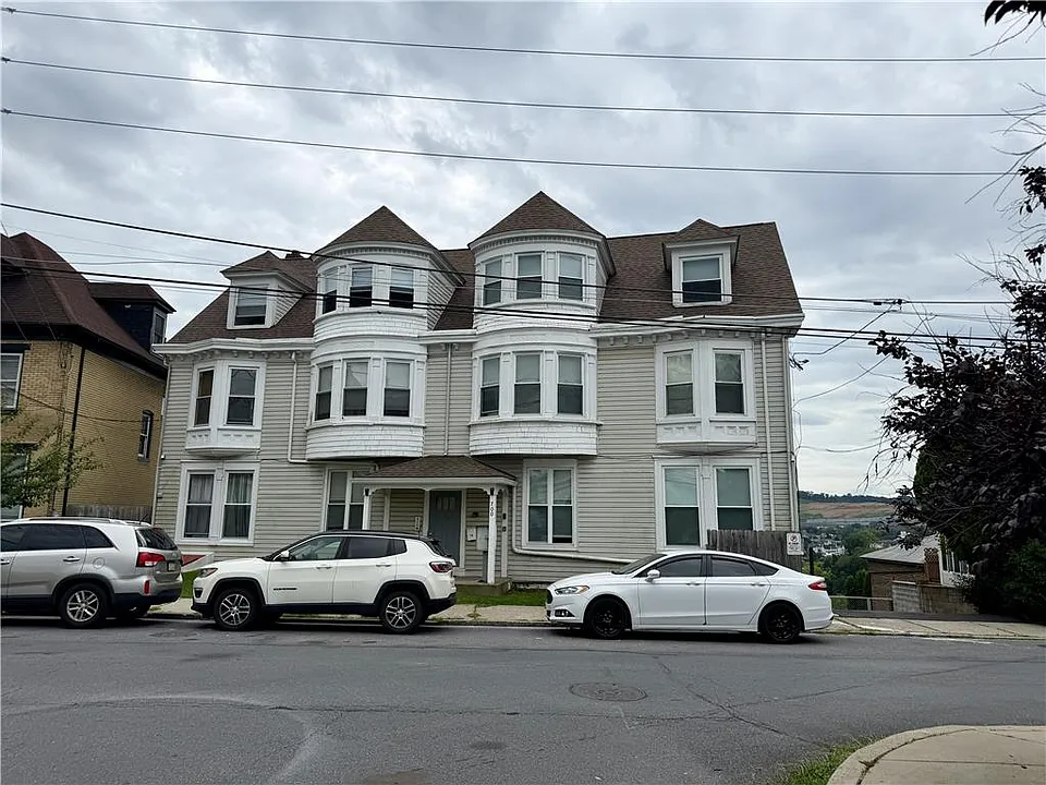 700 Wolf Ave #3W