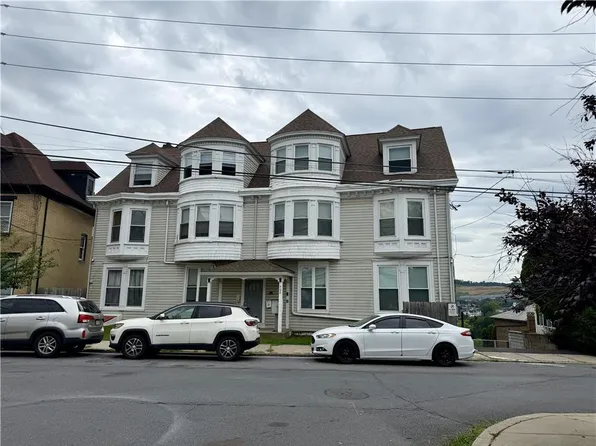 700 Wolf Ave APT 3W, Easton, PA 18042