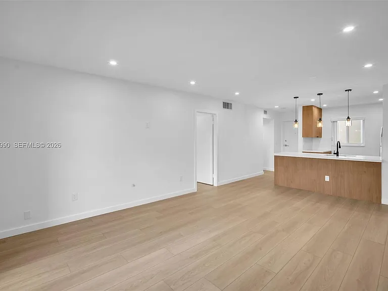 8101 Camino Real #402 — Photo 18