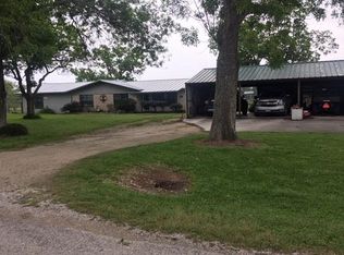 450 Wooldridge Rd, Seadrift, TX 77983