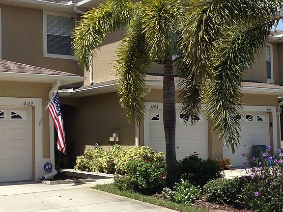 3rd image of 12124 Lake Allen Dr