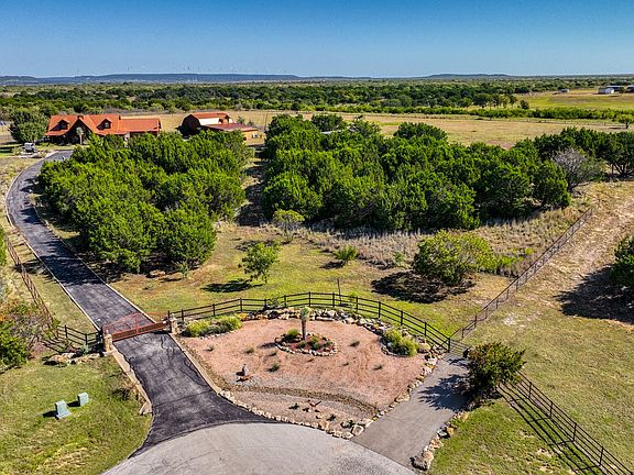 4th image of 1040 Enchanted Rock Ct