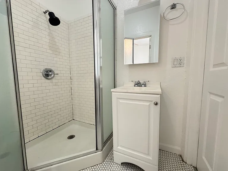 2336 W 21st St #2336 — Photo 15