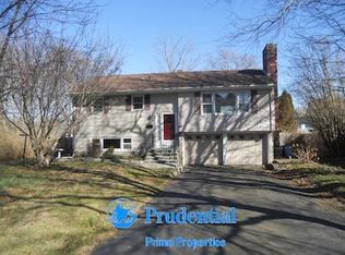 80 Gibbs Ave, Newport, RI 02840