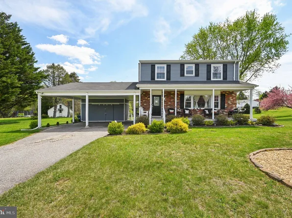 2017 Arabian Dr, Finksburg, MD 21048