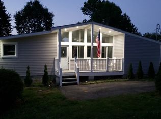 27 Lakeshore Dr E, Highland Lakes, NJ 07422