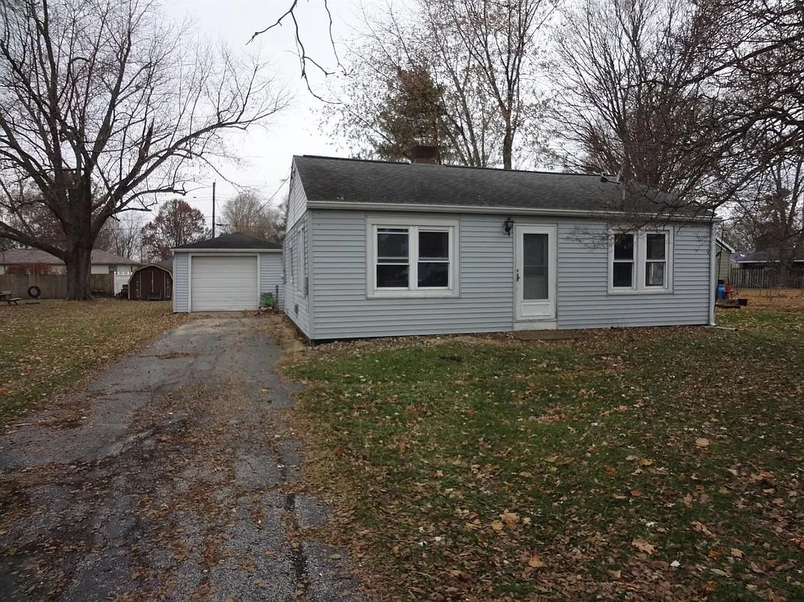 1702 Farrand Ave photo 1