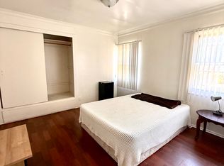 10045 S Saint Andrews Pl, Los Angeles, CA 90047