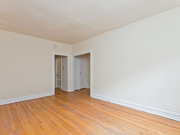 4th image of 1329-1337 W Touhy Ave #13355-1N