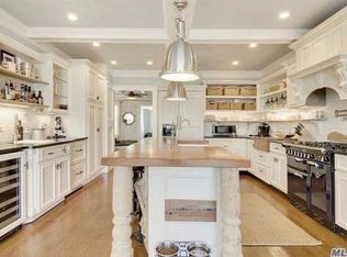 144 Bay Ave, Greenport, NY 11944