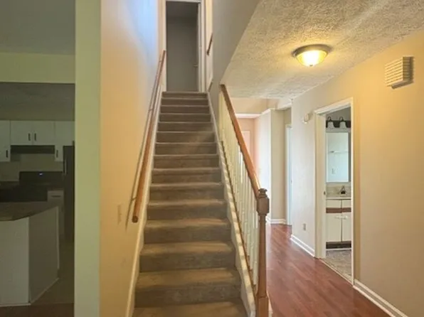 25119 York Dr #37, Abingdon, VA 24211