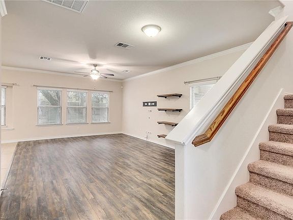 3rd image of 148 Golden Eagle Ln