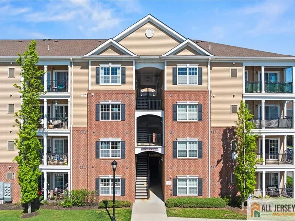 547 E Celebration Way, South Plainfield, NJ 07080