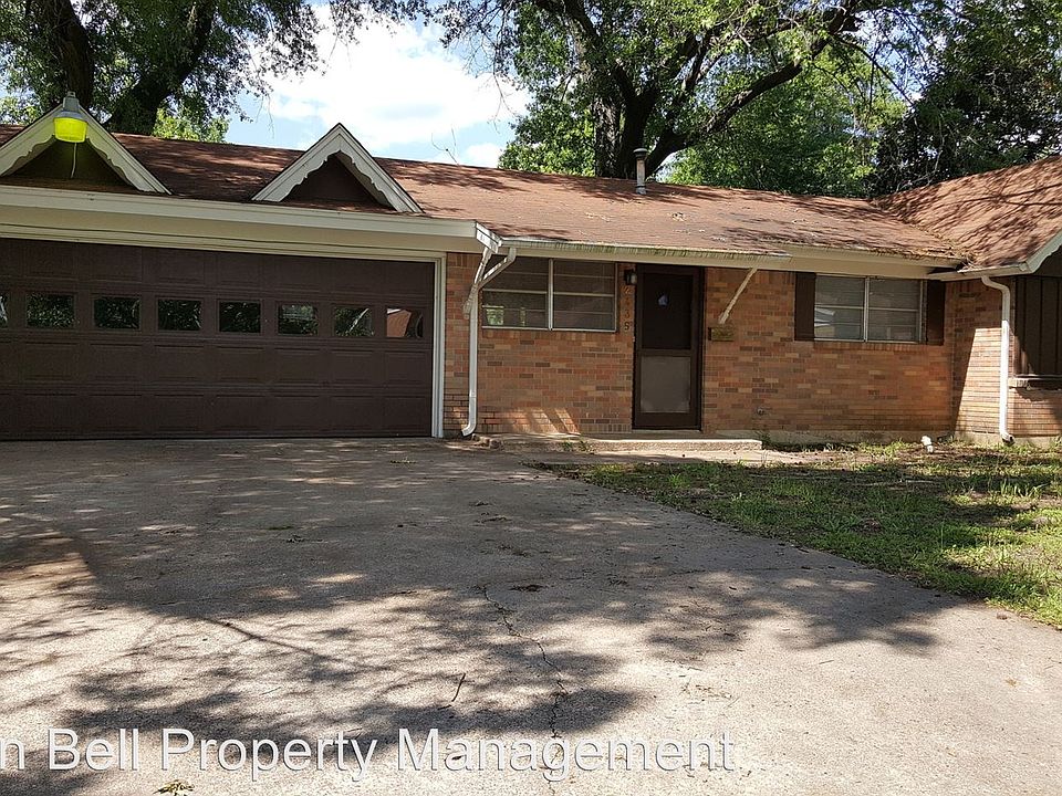 1st image of 2435 Cypress Dr