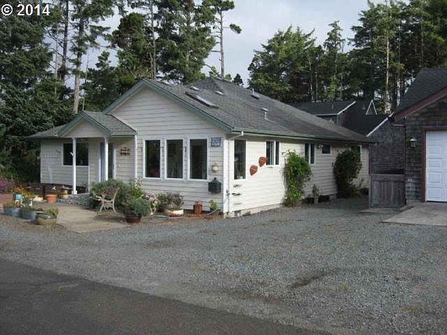 2nd image of 7790 Pine Beach Loop