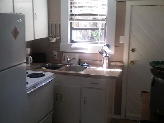 3rd image of 4503 Oakley St