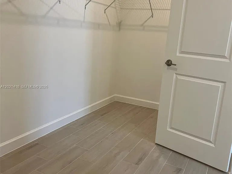 1933 E Wandering Willow Way — Photo 17