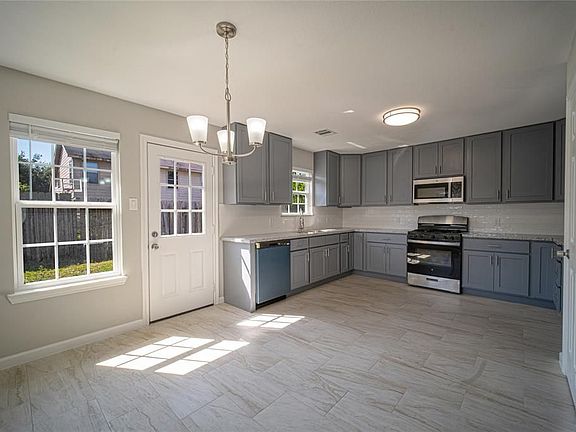 5th image of 1247 Bartlett Cove Dr