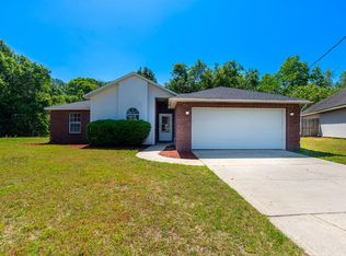 214 Southgate Dr, Crestview, FL 32539