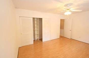 3rd image of 4414 Grove Ave #U4