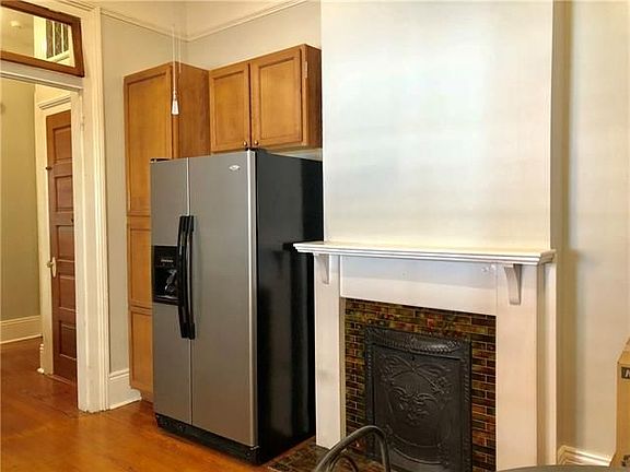 4th image of 3952 Camp St