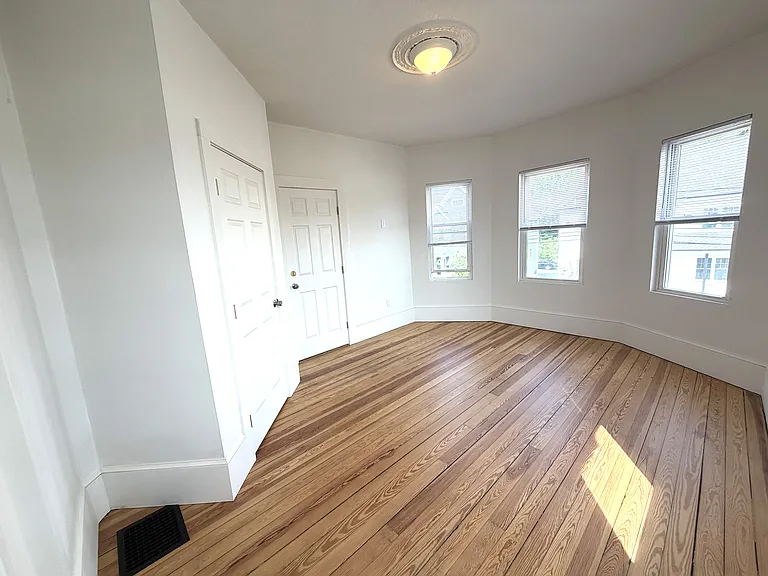 1808 River St #2 — Photo 4