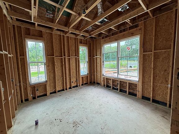 3rd image of 604 Hi Cir W