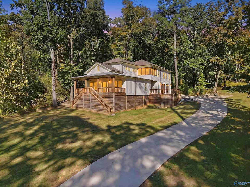 1st image of 1950 White Elephant Rd