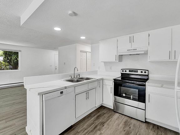 4th image of 218 Ellingson Dr APT A