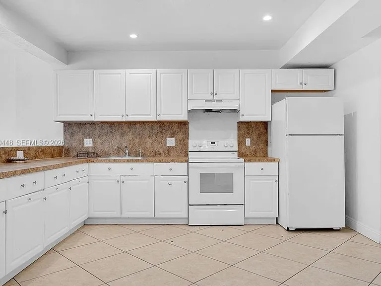 2417 Pierce St — Photo 5