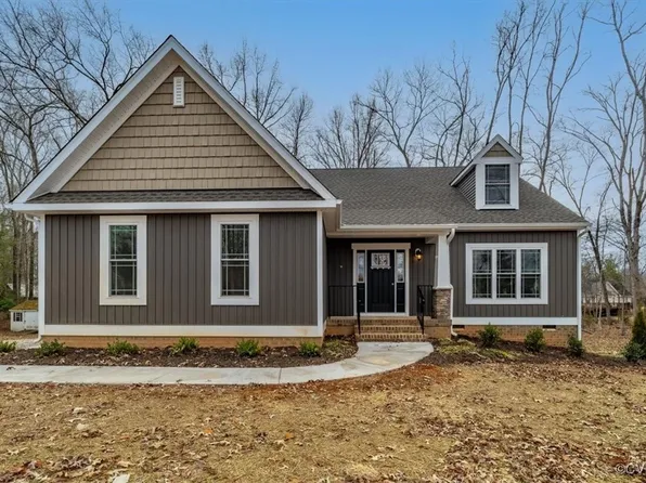 3944 S Fairway Dr, Powhatan, VA 23139