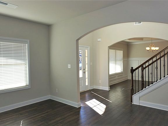 4th image of 405 Doraville Ct