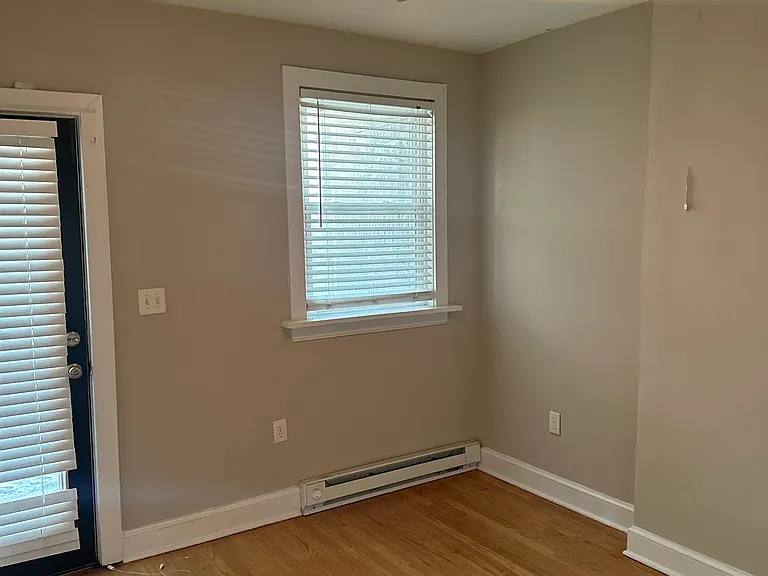 1649 W Cary St #1 — Photo 3