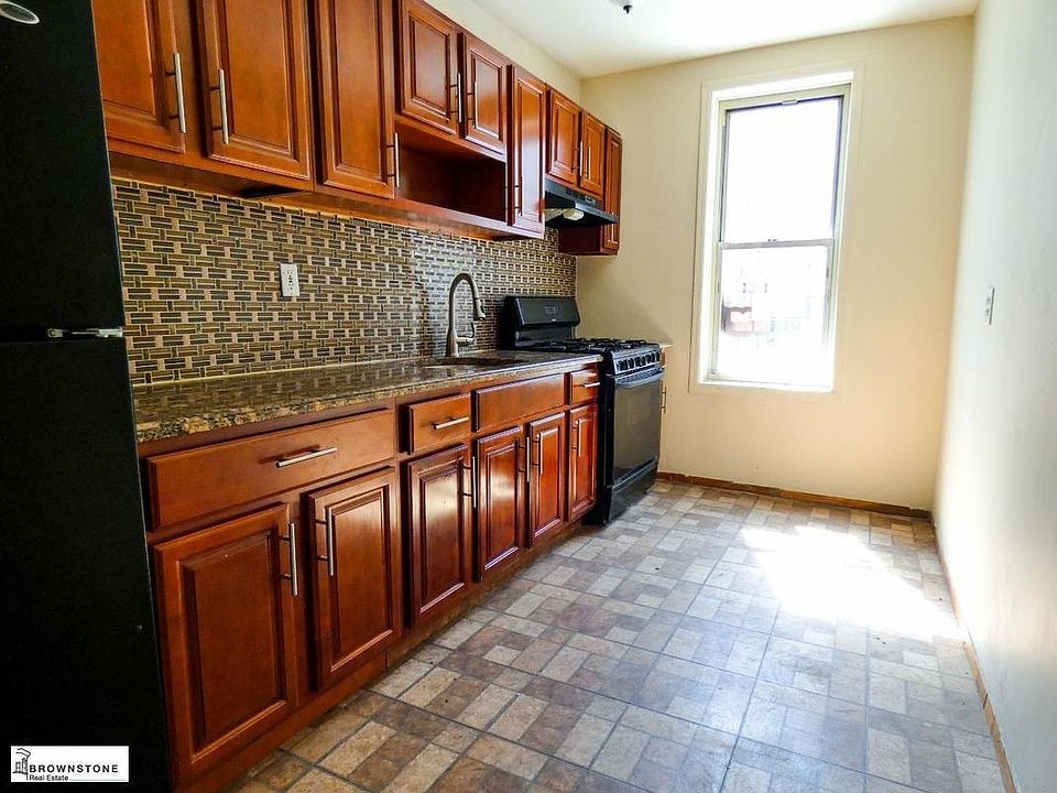 1st image of 896 Nostrand Ave #1