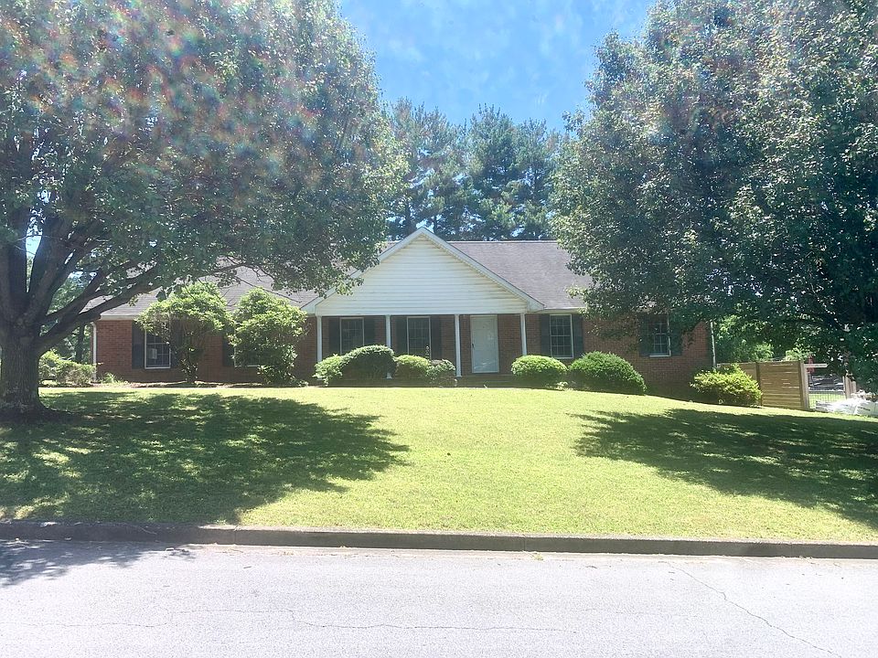 1st image of 2 Parwood Ct