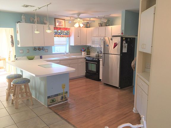 4th image of 405 Palm Ave