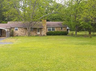 1604 Gentry Rd, Lonoke, AR 72086