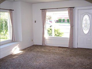 4th image of 212 13th Ave N