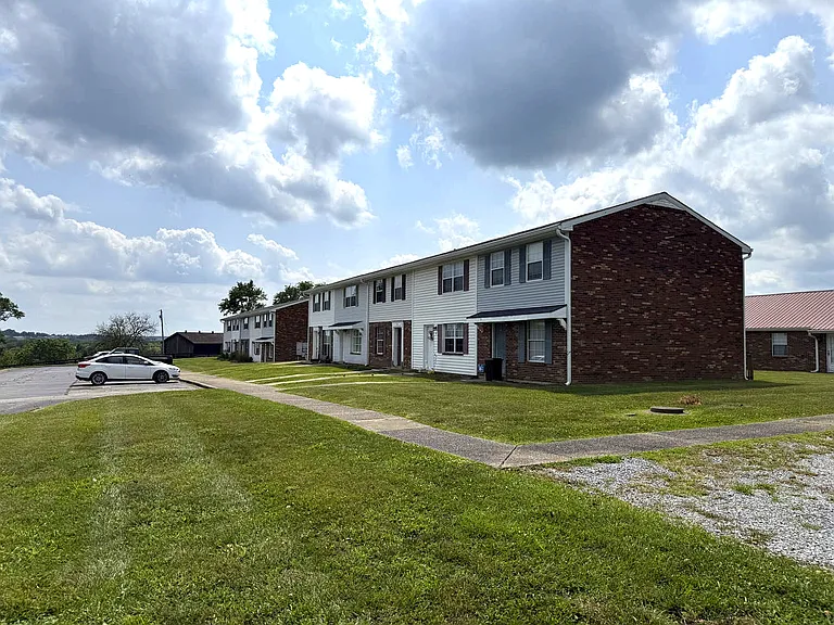 Jersey Ridge Apartments — Photo 2