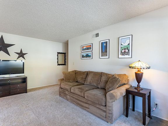 5th image of 1147 Callas Ln APT 4