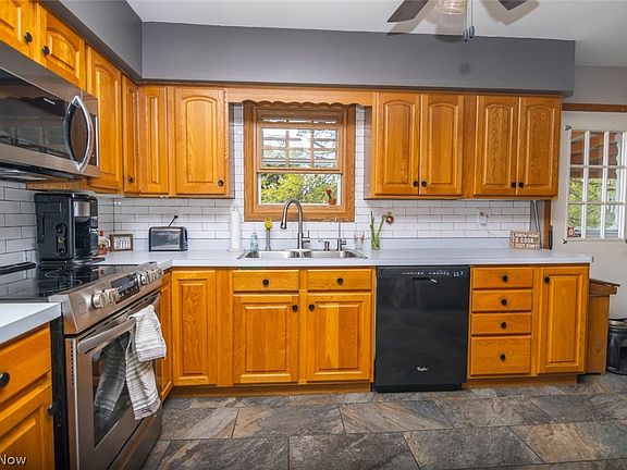 4th image of 104 Orchard Dr