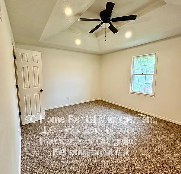 307B E Main St — Photo 18