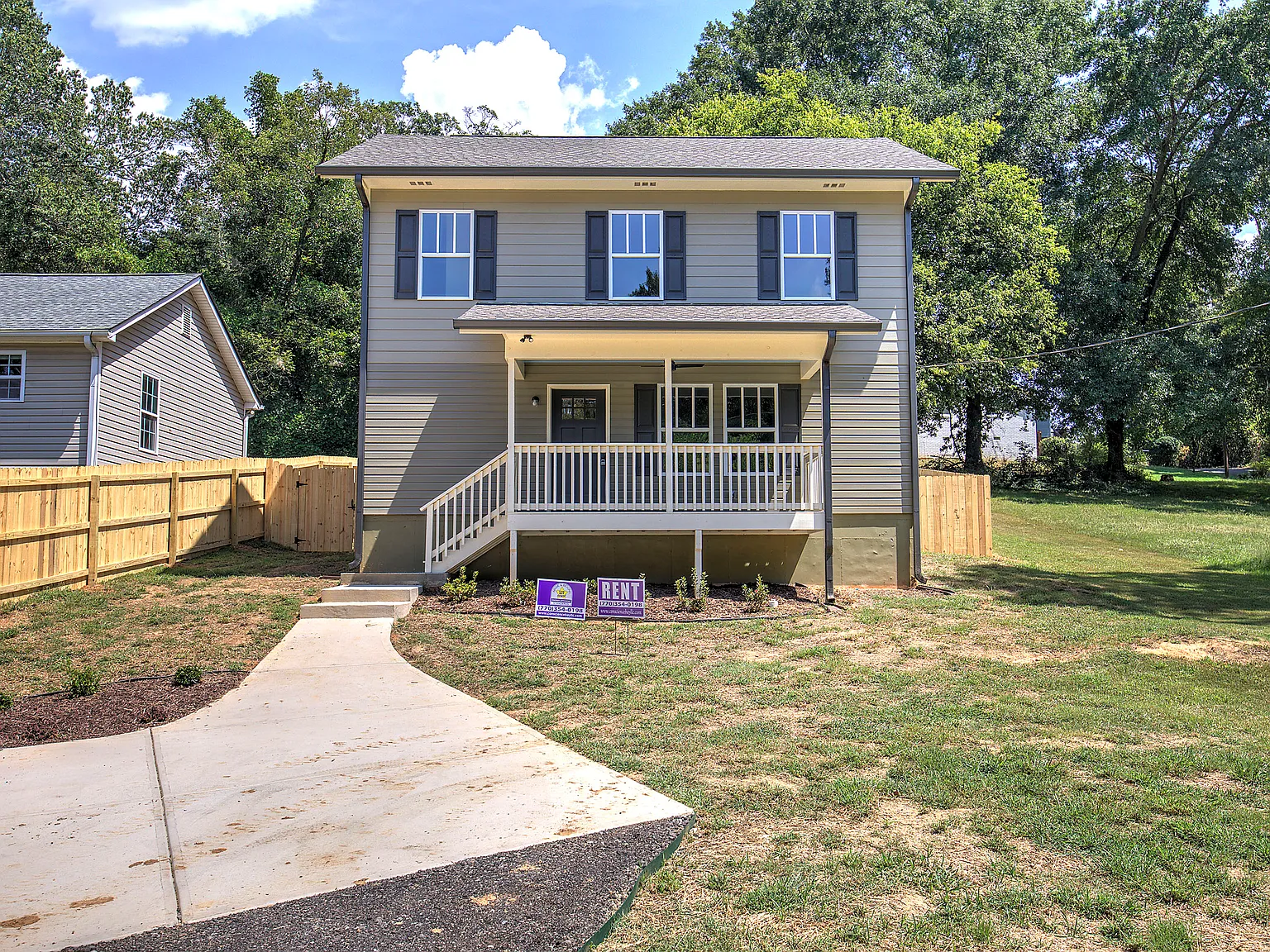 3 bed, 2.5 bath, 1574 sqft, $1,995 — Photo 1